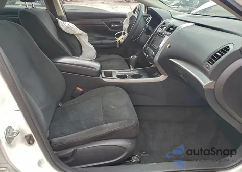 2015 Nissan Altima 2.5 from USA, damaged, VIN 1N4AL3AP1FC448740